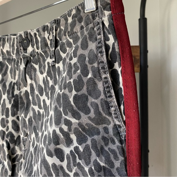 Mother No Zip Misfit Leopard Side Stripe Joggers in jungle eye print size 26 NEW - Picture 6 of 7